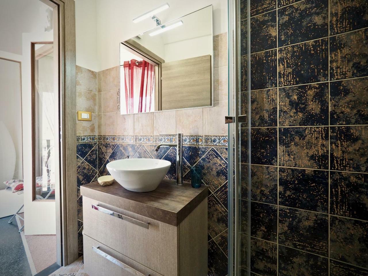 Romantic Suite Con Vista San Donato Cenova Dış mekan fotoğraf